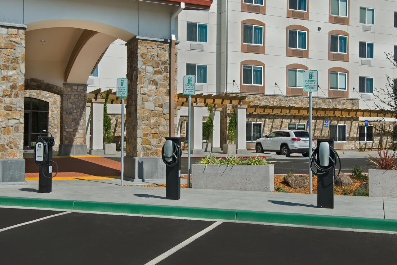 Oxford Suites Sonoma - Rohnert Park Exterior foto